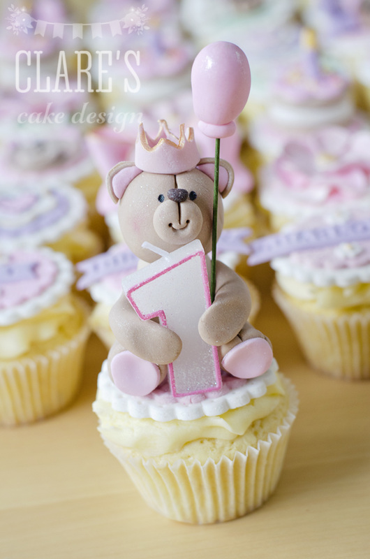 Teddy Bear 1ST Birthday Cupcakes